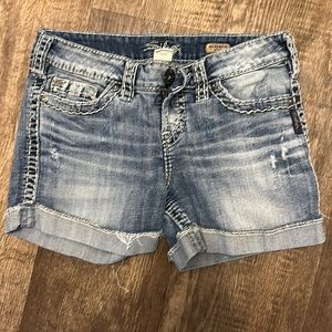 Woman’s Jean shorts Silver Brand size 28